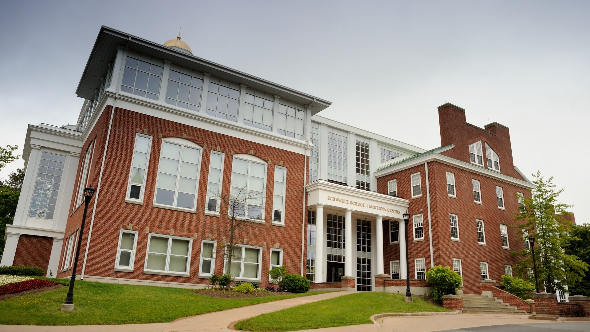 McKenna Centre Exterior